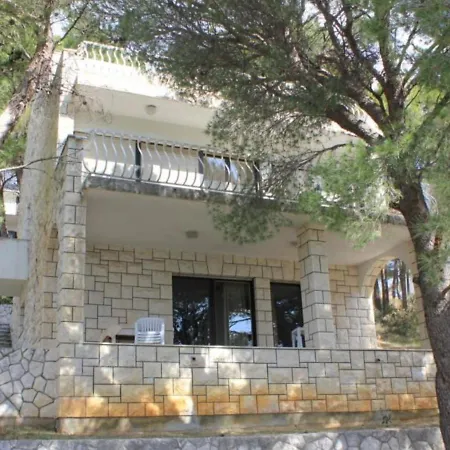 Gwendolynn Apartman *
